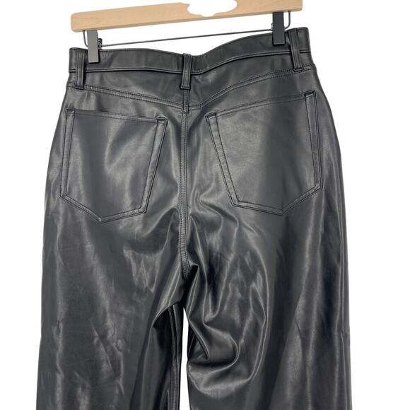 Abercrombie & Fitch The 90's Relaxed High Rise Pant Faux Leather Size 30 / 10S - Picture 6 of 8
